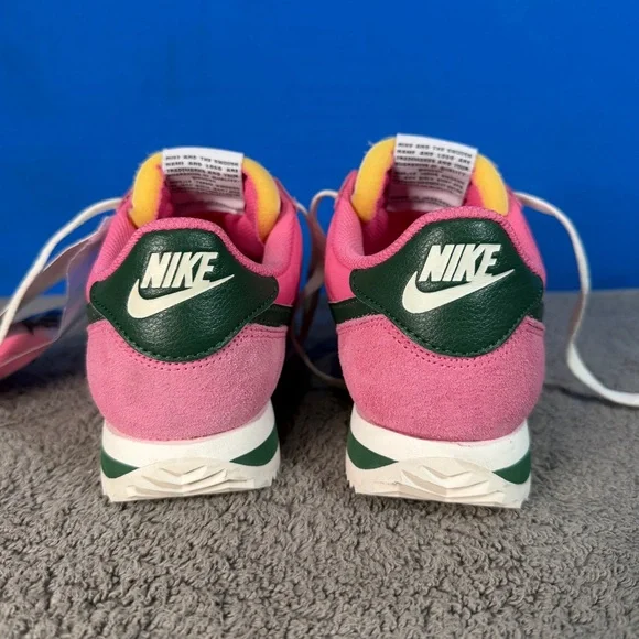Nike Cortez w
Pinksicle fir
Brand new - Picture 5 of 8
